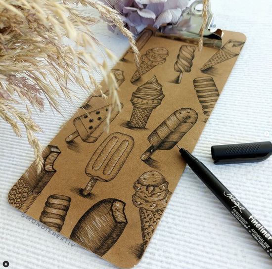 Fineliner black with different sizes